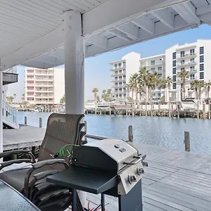 https://canal-place-8.hotels-destin.com
